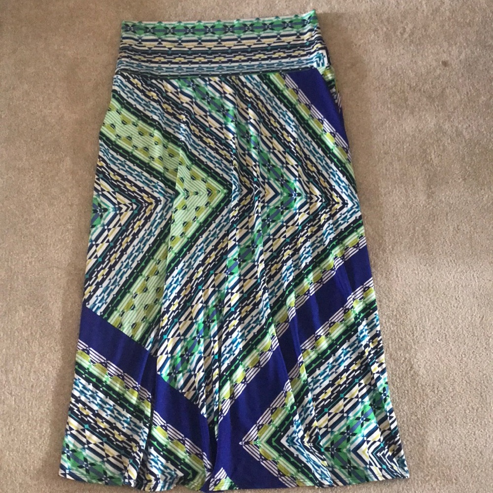 Chevron maxi skirt, flowy and colorful!
